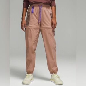 Lululemon $198 -SOLD OUT-Convertible High-Rise Hiking Jogger size 4